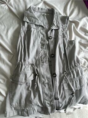 Maurices Light Gray Utility Vest